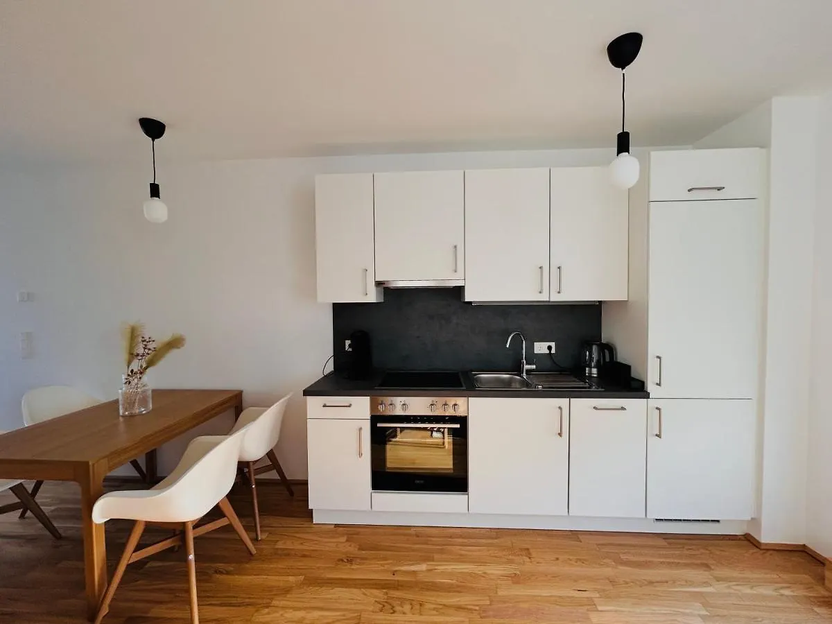 Gemuetliche Wohnung Mit Flair Und Natur Pur Вена 0*,