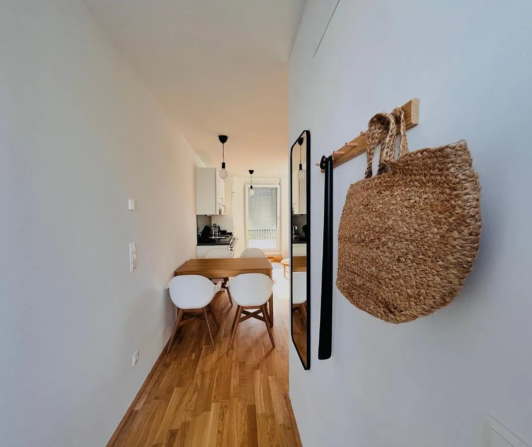 Апартаменты Gemuetliche Wohnung Mit Flair Und Natur Pur Вена Австрия